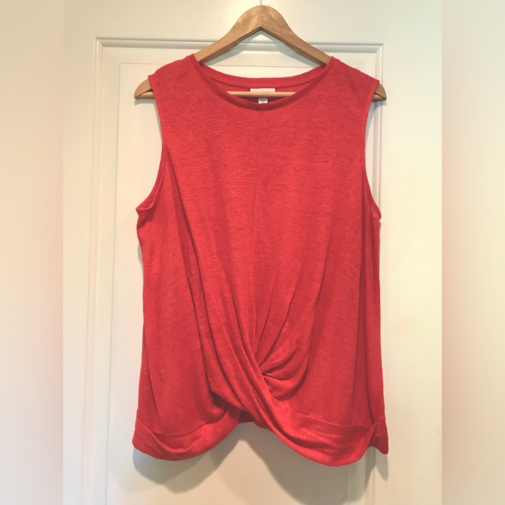Linen Twist-Front Top in Coral Red